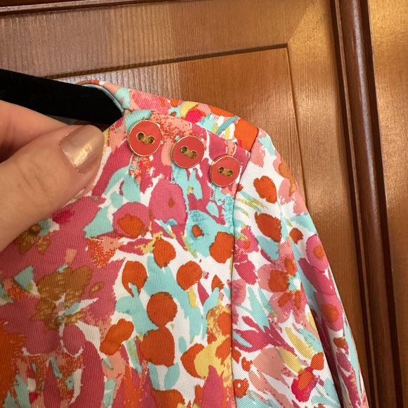 J. McLaughlin Floral Graphic Blouse - Picture 3 of 6